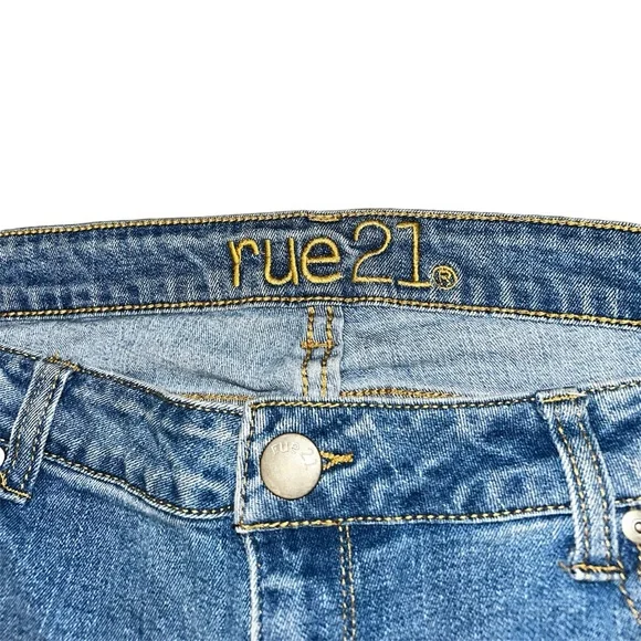 Blue distressed denim jeans with ripped knees - Picture 3 of 3